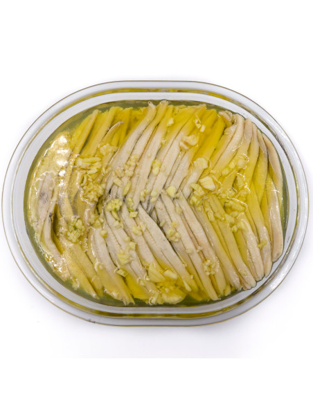 Boquerones artesanos en AOVE con ajitos
