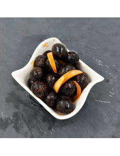 Aceitunas negras al estilo de León